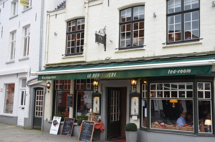 la-dentellière-bruges.jpg