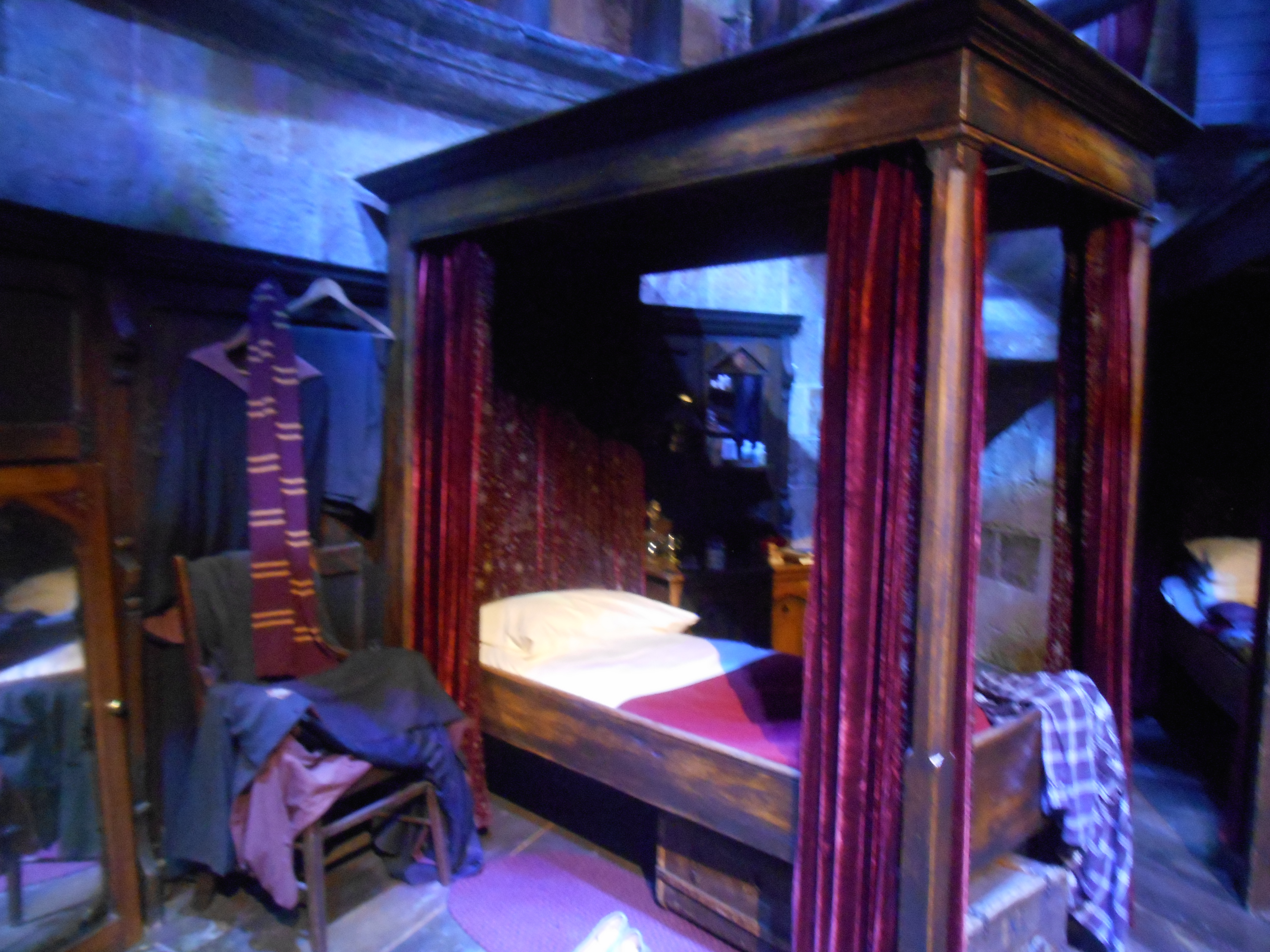dortoir-gryffondor-harry-potter-studio.jpg