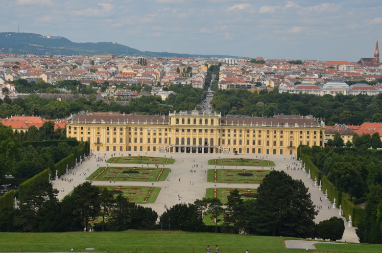 palais-de-schonbrunn.jpg