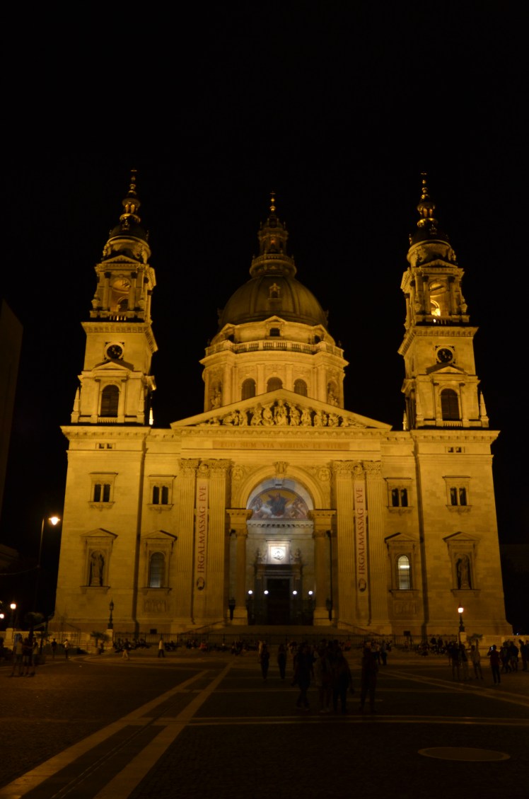 basilique-saint-etienne-de-budapest.jpg