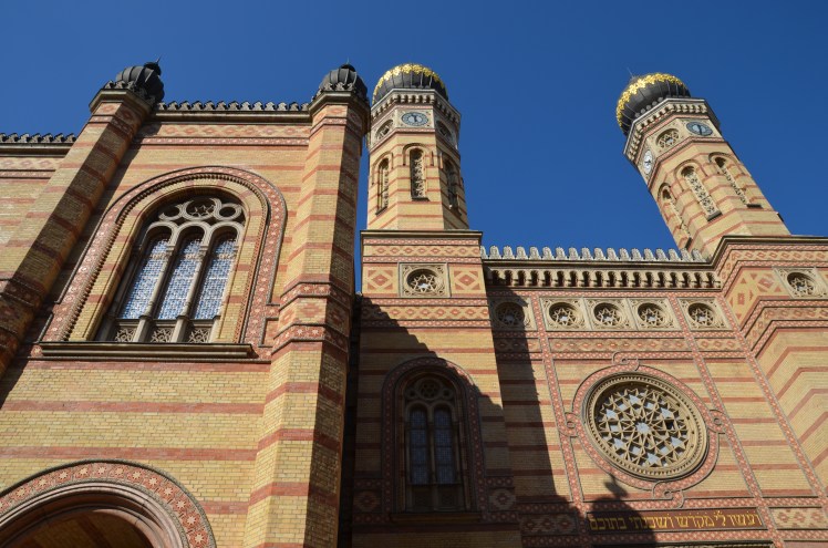 grande-synagogue-budapest.jpg