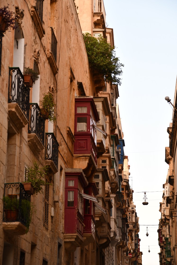 bow-window-malta.jpg